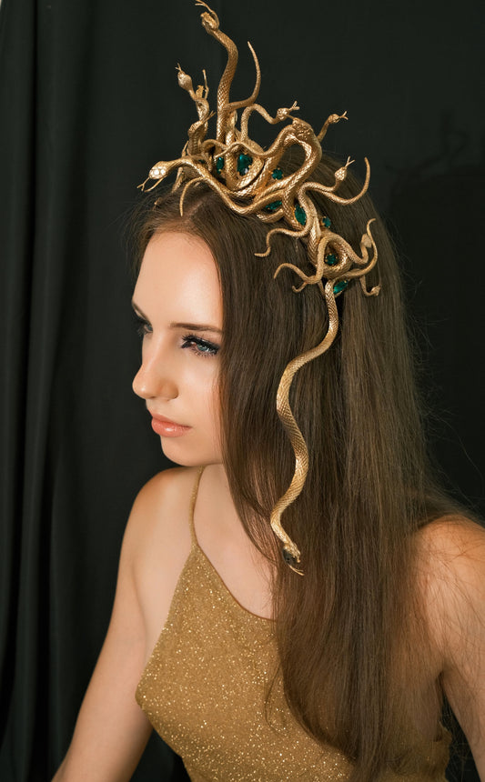 Medusa crown snake tiata